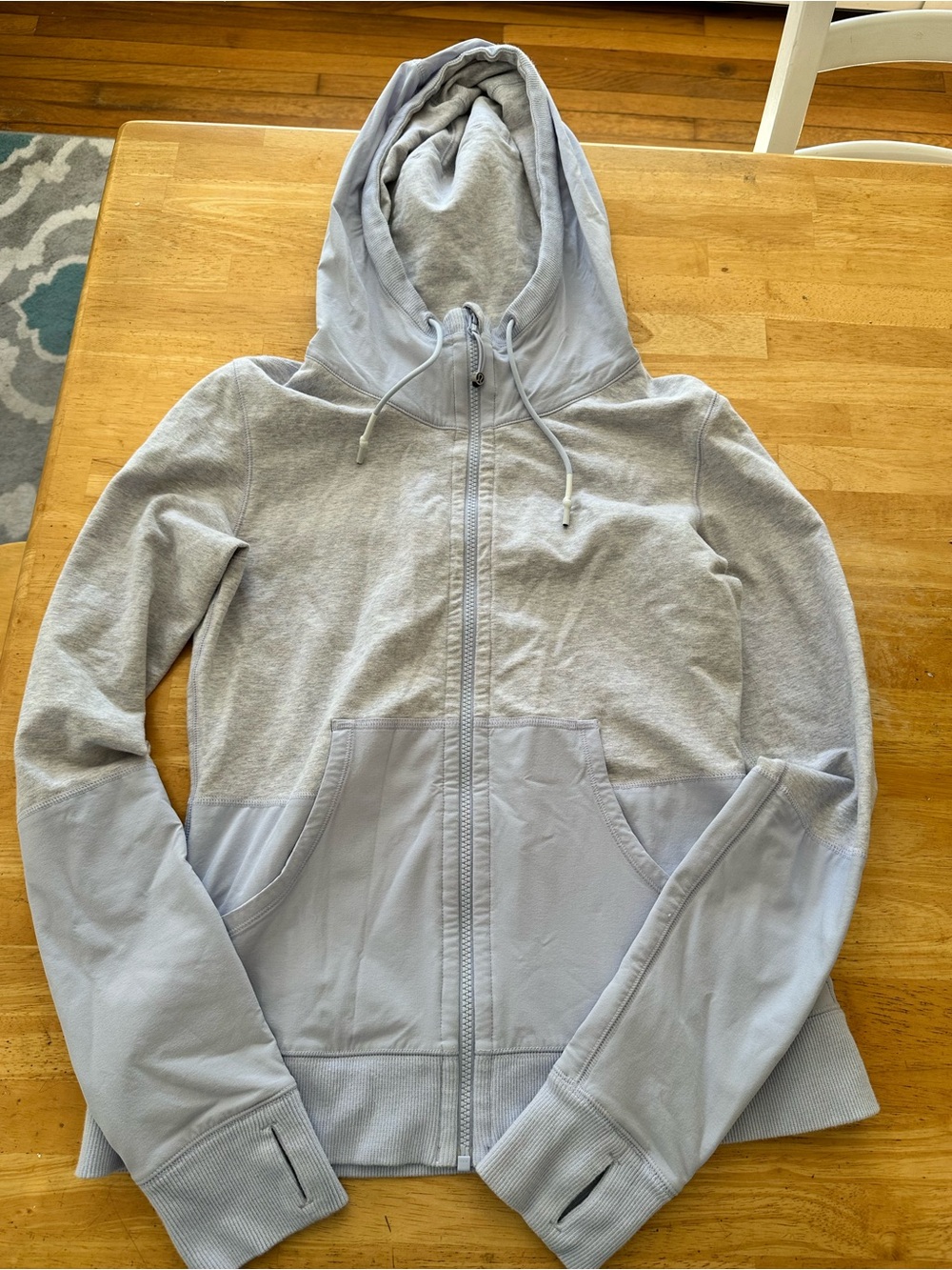 Lululemon hoodie size 8